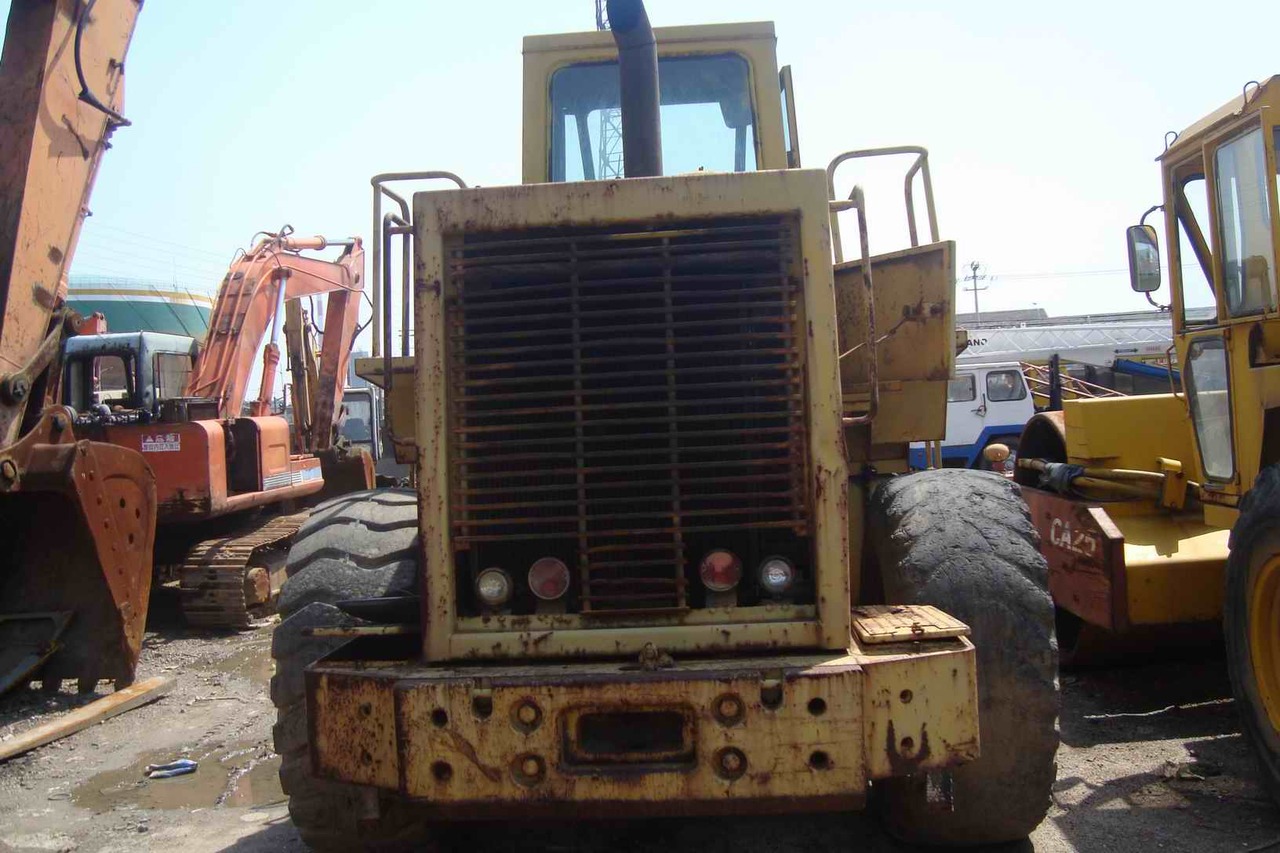 CATERPILLAR 950B - Máy xúc lật bánh lốp: hình 5 CATERPILLAR 950B - Máy xúc lật bánh lốp: hình 5