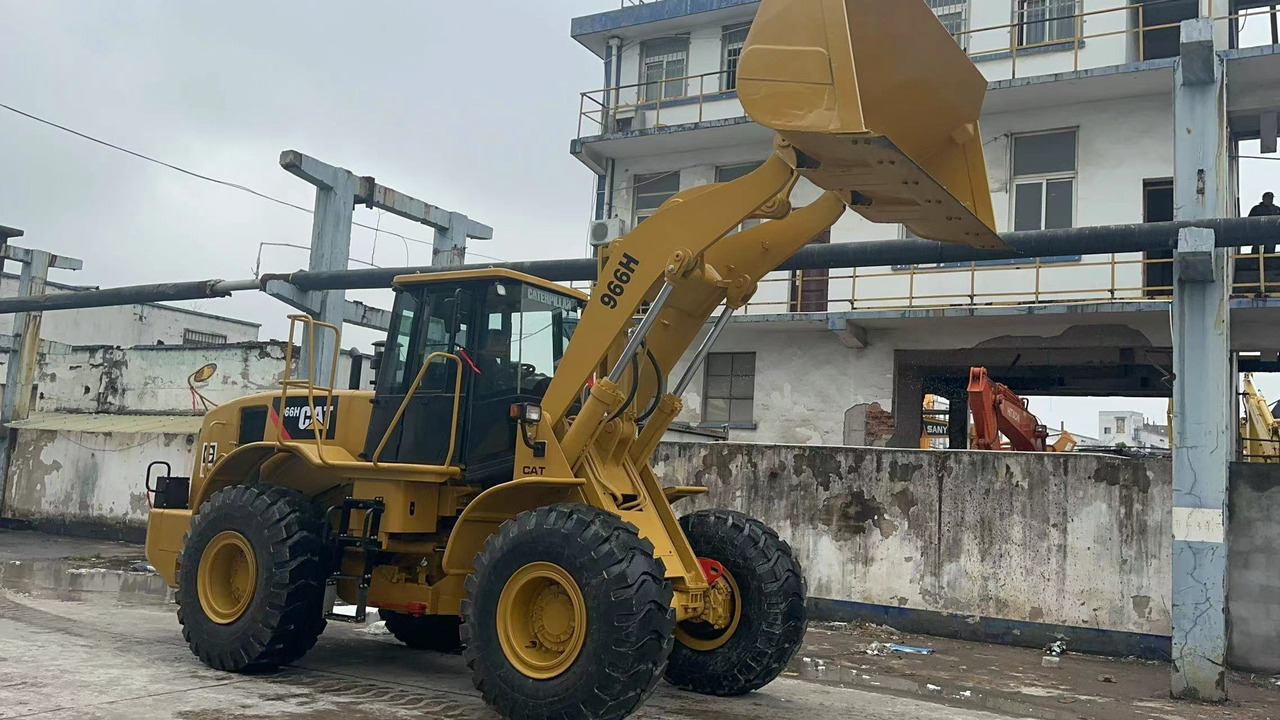 CATERPILLAR 966H - Máy xúc bánh lốp: hình 2 CATERPILLAR 966H - Máy xúc bánh lốp: hình 2
