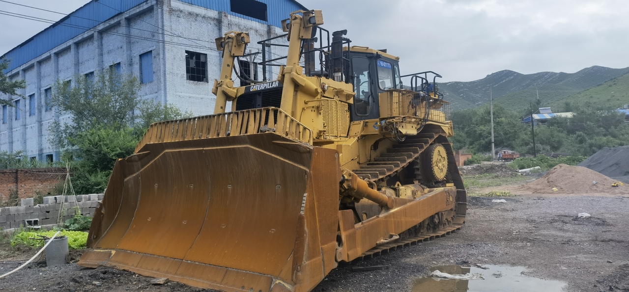 CATERPILLAR D10R - Máy ủi: hình 3 CATERPILLAR D10R - Máy ủi: hình 3