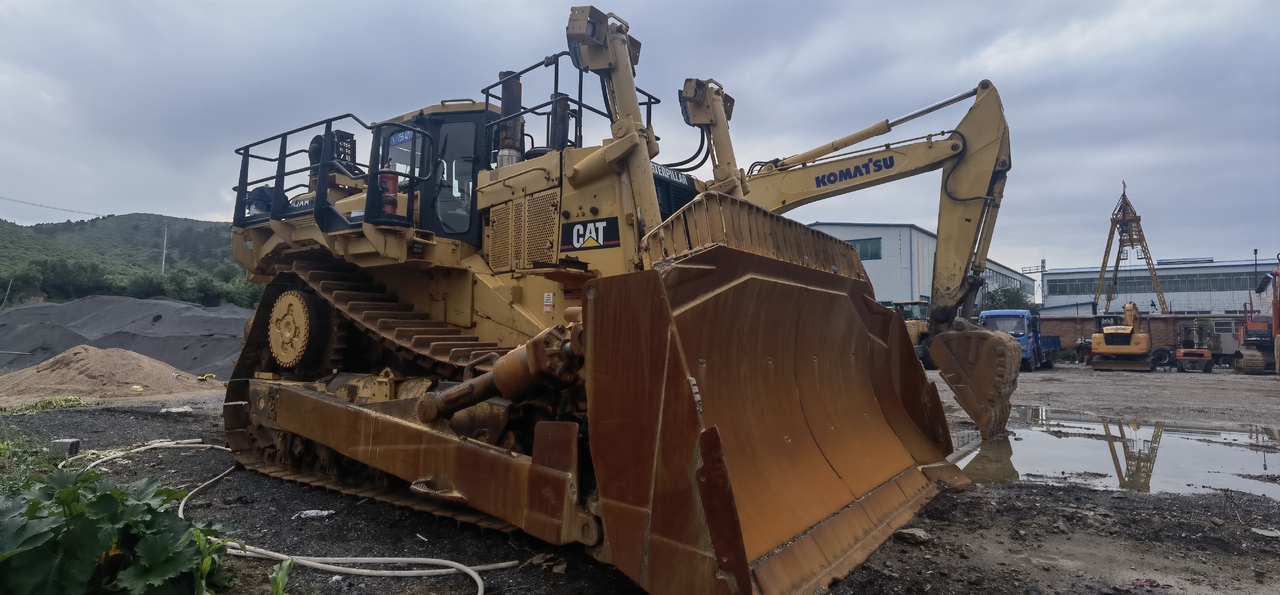 CATERPILLAR D10R - Máy ủi: hình 4 CATERPILLAR D10R - Máy ủi: hình 4