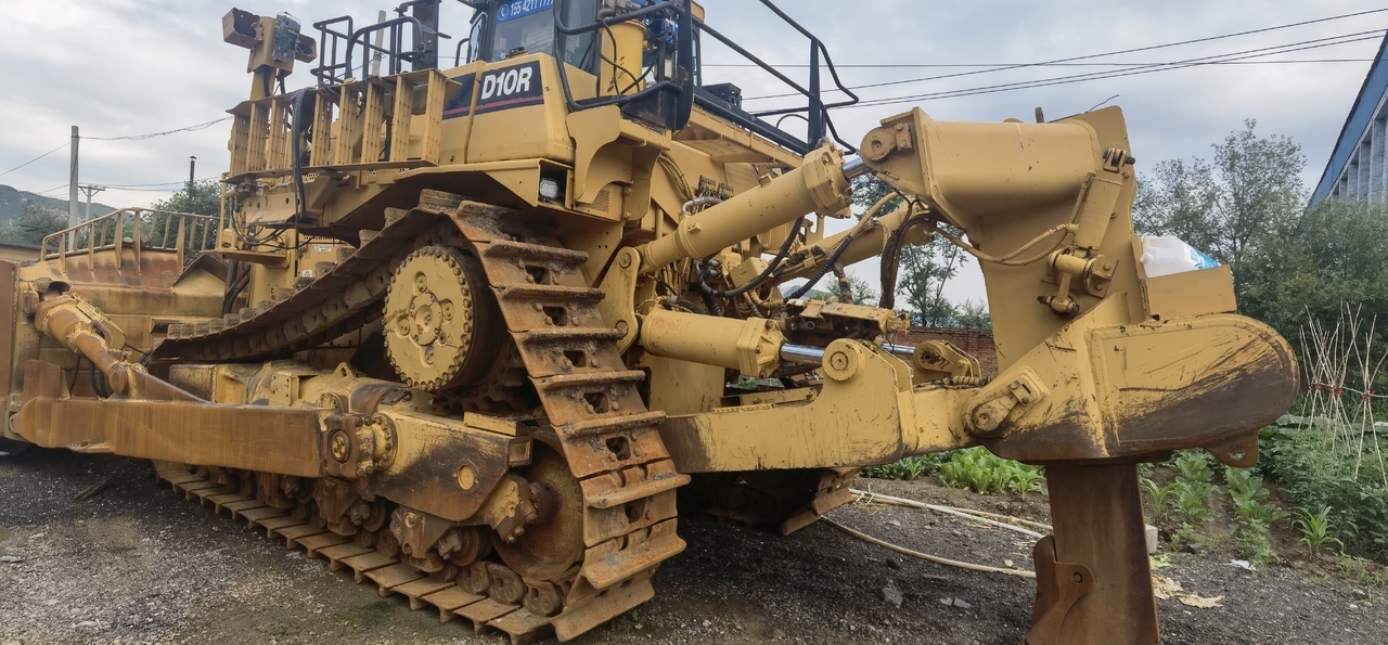 CATERPILLAR D10R - Máy ủi: hình 1 CATERPILLAR D10R - Máy ủi: hình 1