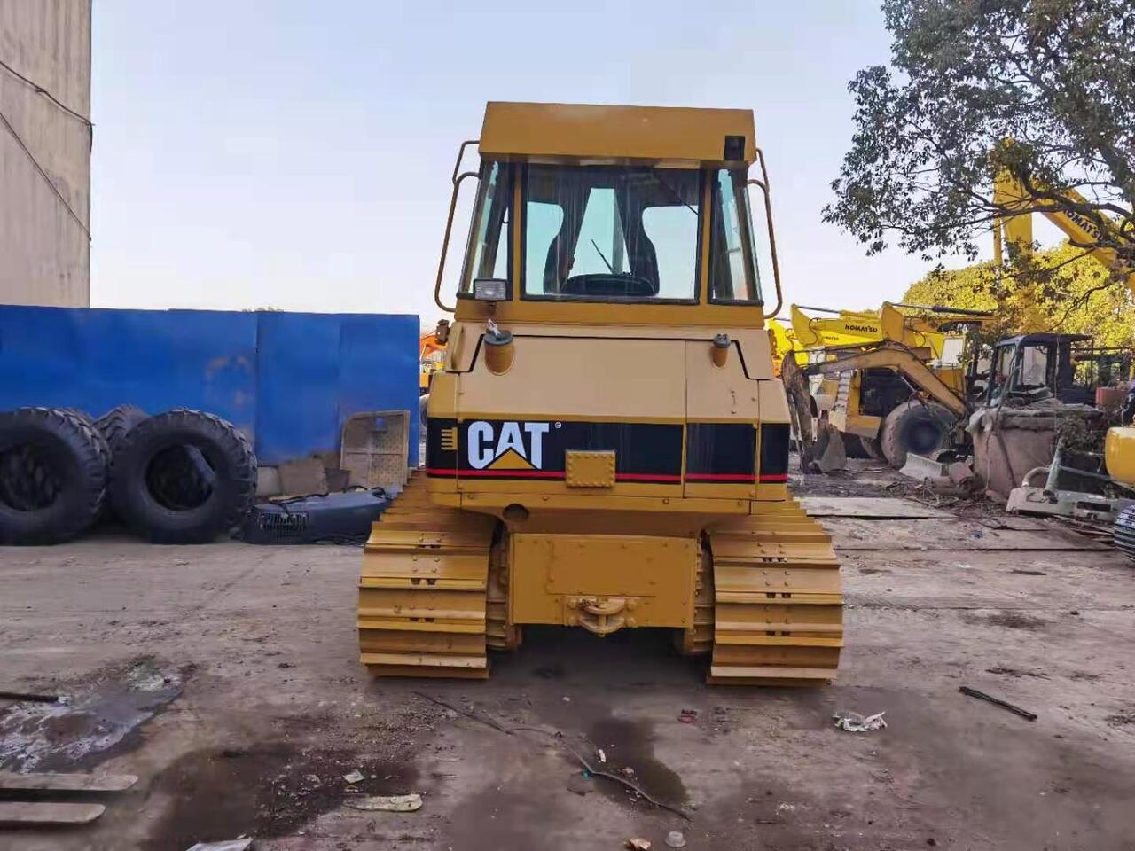 CATERPILLAR D4G - Máy ủi: hình 3 CATERPILLAR D4G - Máy ủi: hình 3