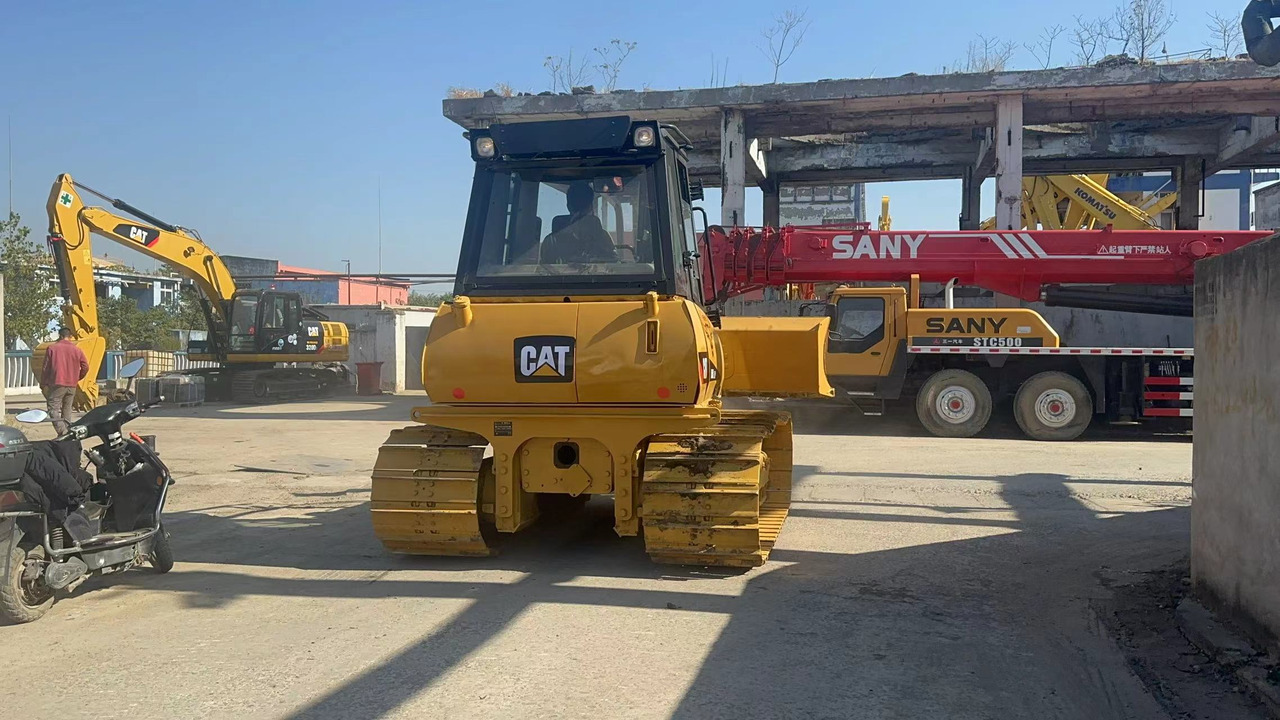 CATERPILLAR D5K - Máy ủi: hình 4 CATERPILLAR D5K - Máy ủi: hình 4
