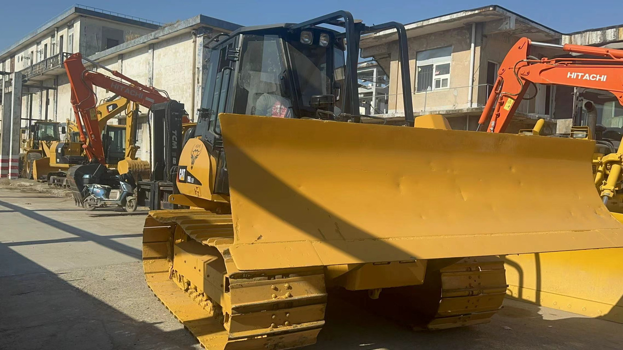 CATERPILLAR D5K - Máy ủi: hình 3 CATERPILLAR D5K - Máy ủi: hình 3