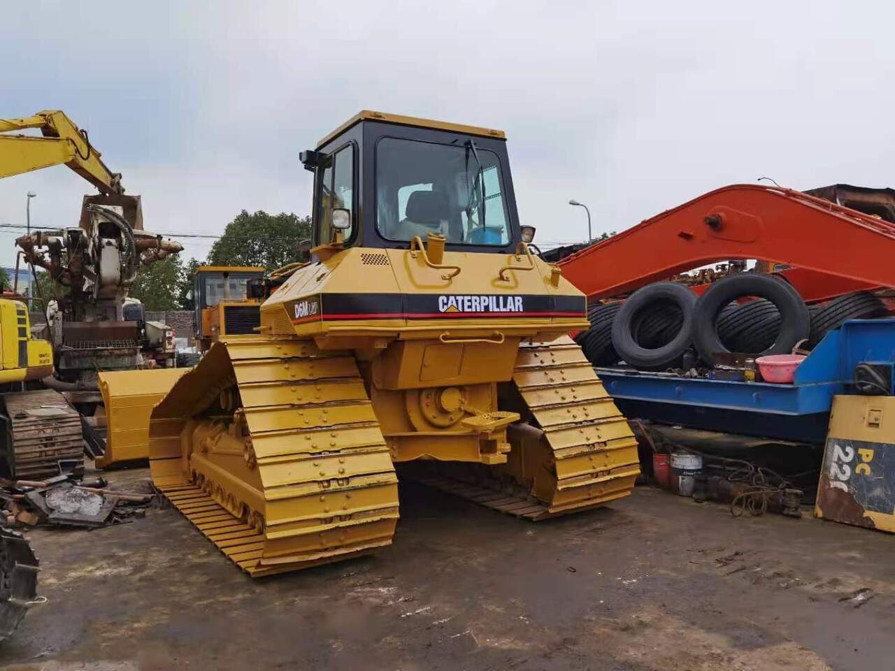 CATERPILLAR D6M - Máy ủi: hình 4 CATERPILLAR D6M - Máy ủi: hình 4