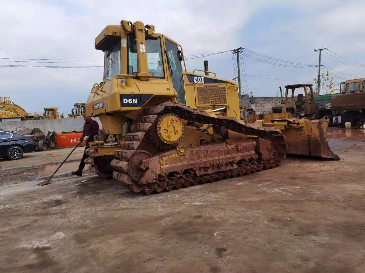 CATERPILLAR D6N - Máy ủi: hình 4 CATERPILLAR D6N - Máy ủi: hình 4