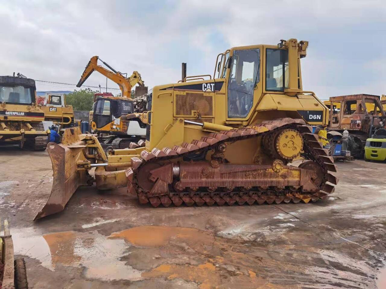 CATERPILLAR D6N - Máy ủi: hình 1 CATERPILLAR D6N - Máy ủi: hình 1