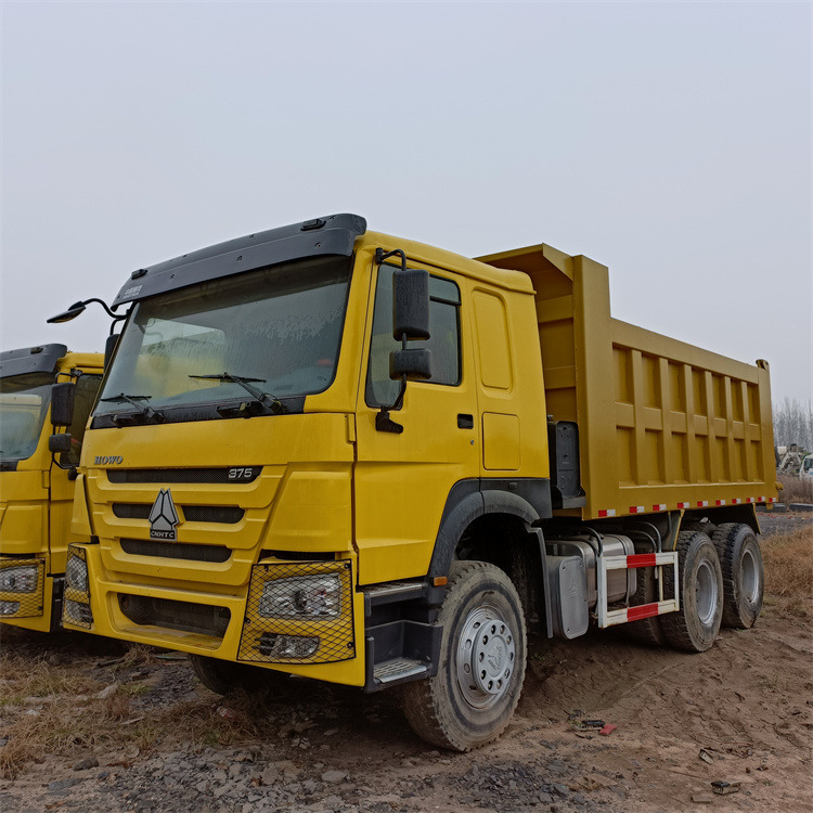 Xe ben HOWO HOWO 6x4-375 tipper: hình 12 Xe ben HOWO HOWO 6x4-375 tipper: hình 12