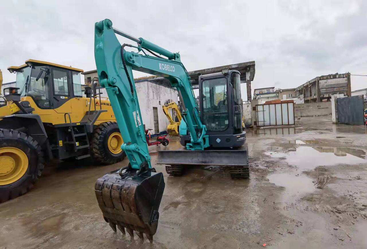 KOBELCO 55 - Máy xúc mini: hình 5 KOBELCO 55 - Máy xúc mini: hình 5