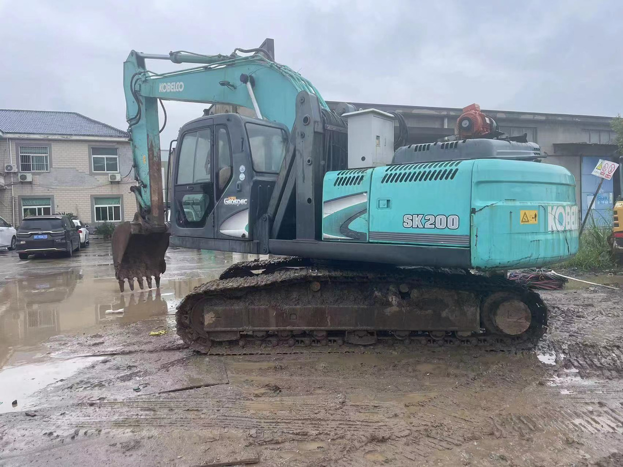 KOBELCO SK200-8 - Máy xúc bánh xích: hình 4 KOBELCO SK200-8 - Máy xúc bánh xích: hình 4