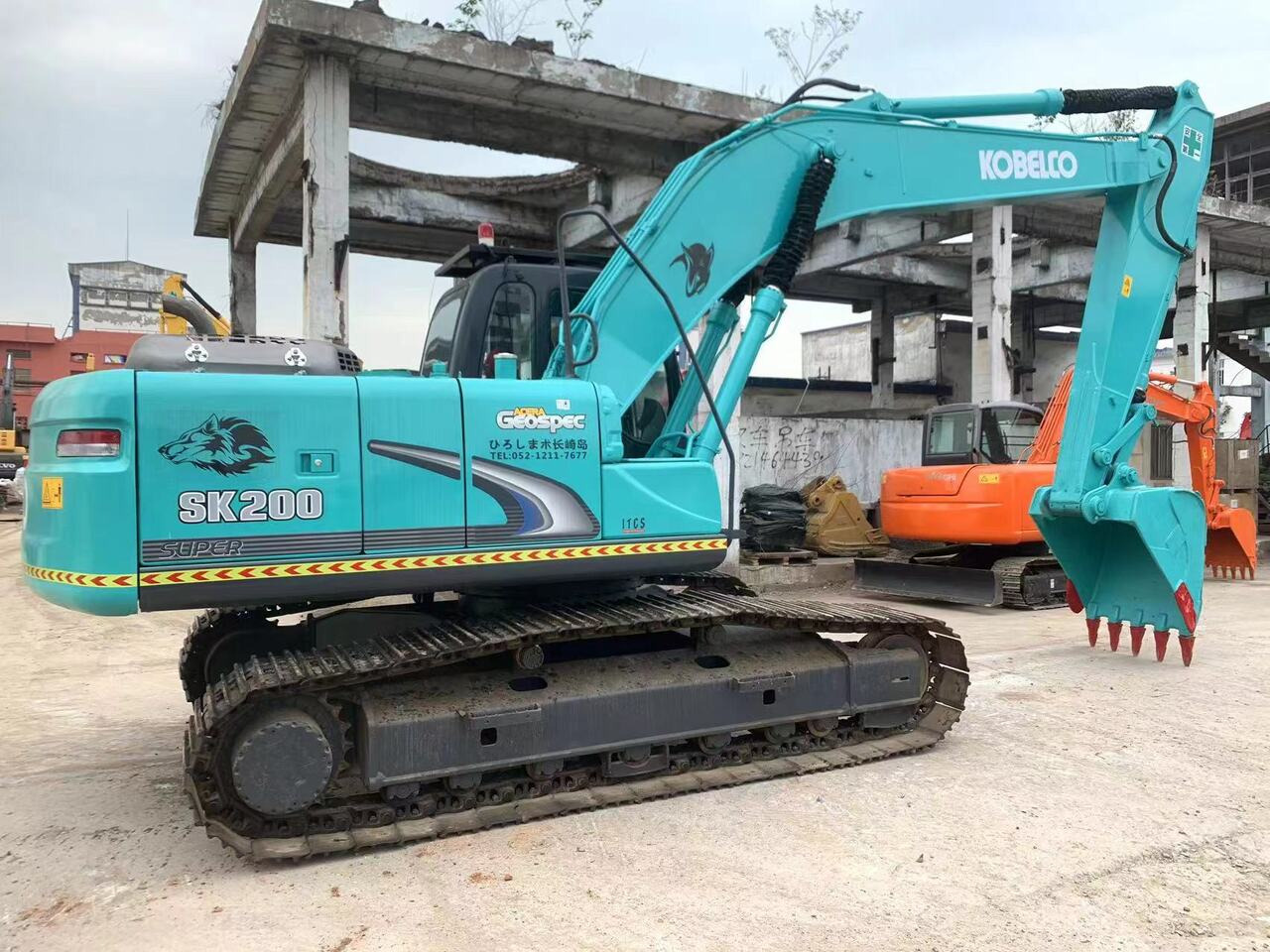 KOBELCO SK200-8-excavator - Máy xúc bánh xích: hình 2 KOBELCO SK200-8-excavator - Máy xúc bánh xích: hình 2