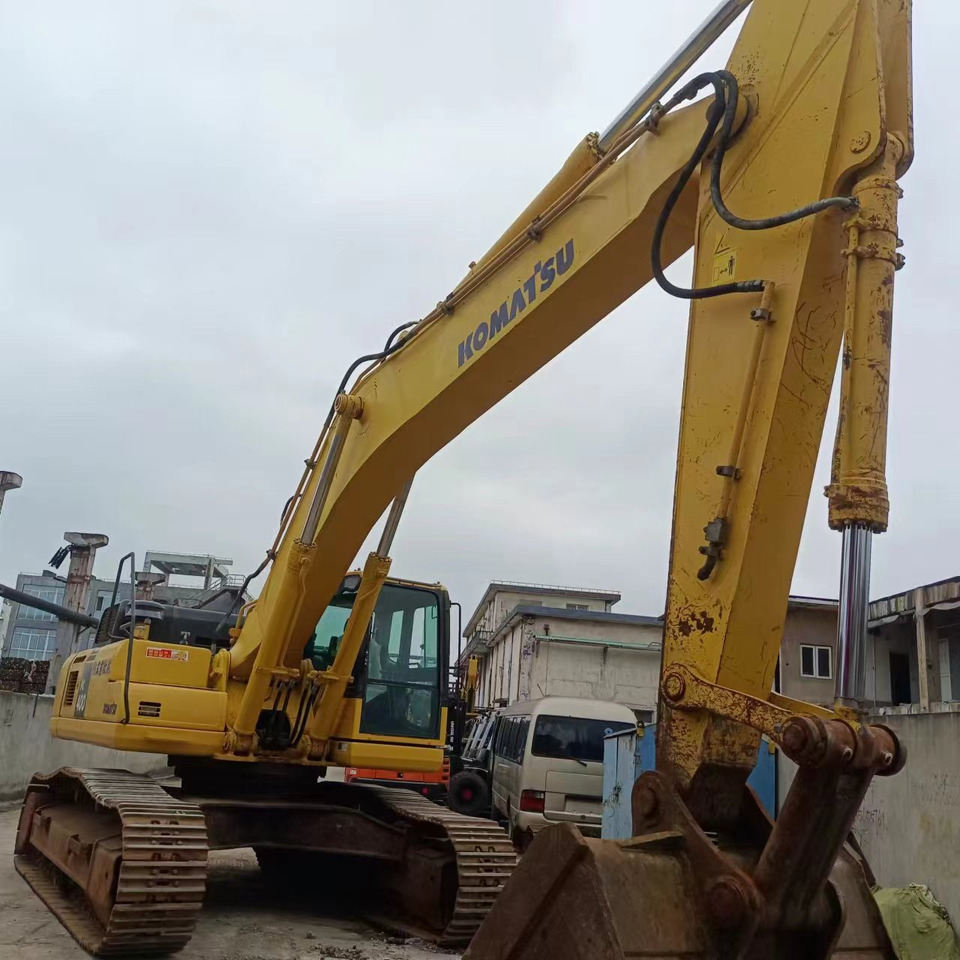 KOMATSU PC400-8 - Máy xúc bánh xích: hình 3 KOMATSU PC400-8 - Máy xúc bánh xích: hình 3