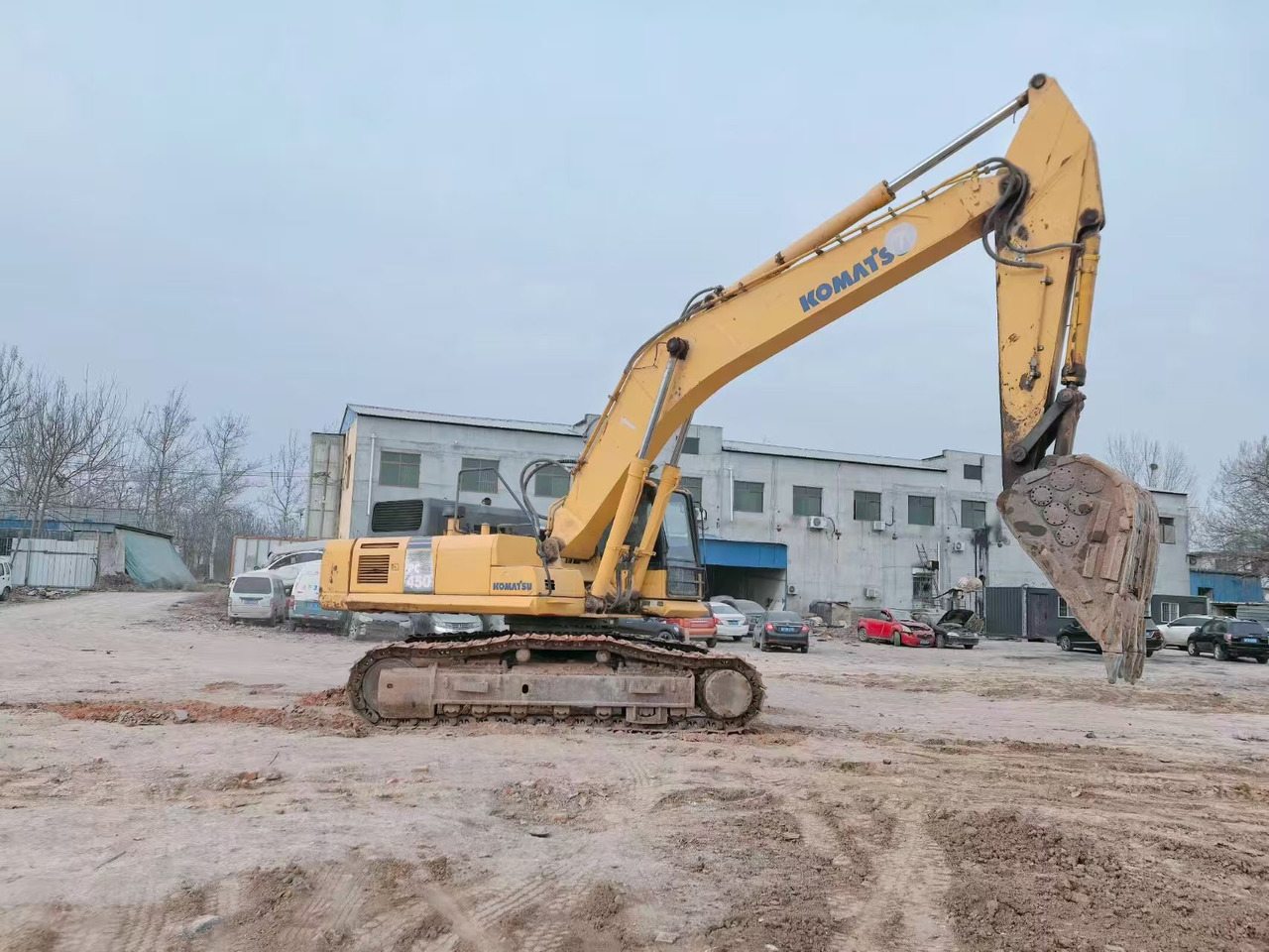 KOMATSU PC450-8 - Máy xúc bánh xích: hình 4 KOMATSU PC450-8 - Máy xúc bánh xích: hình 4