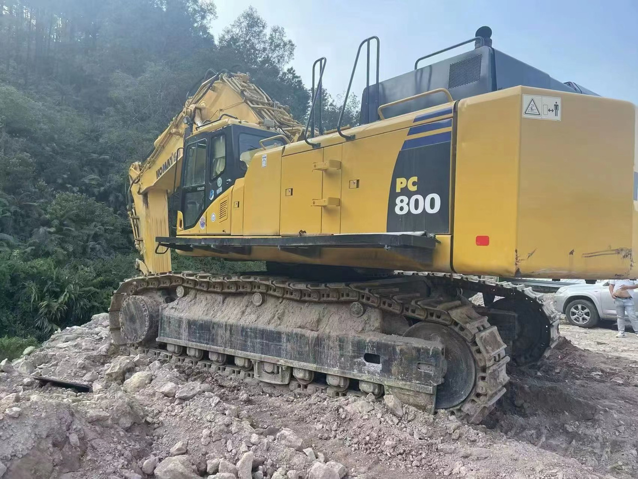 KOMATSU PC800-7 - Máy xúc bánh xích: hình 3 KOMATSU PC800-7 - Máy xúc bánh xích: hình 3