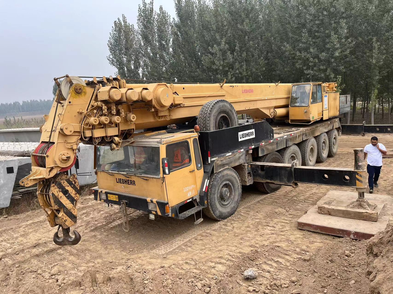 LIEBHERR LTM1170N - Cần cẩu: hình 2 LIEBHERR LTM1170N - Cần cẩu: hình 2