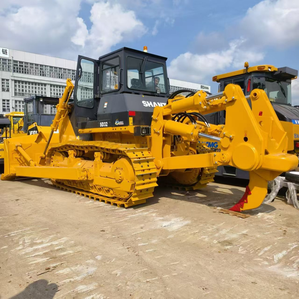 SHANTUI SD32 - Máy ủi: hình 2 SHANTUI SD32 - Máy ủi: hình 2