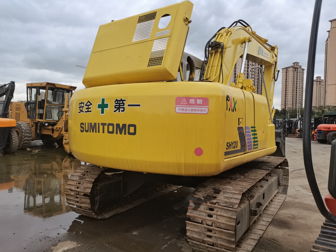 Sumitomo SH120 - Máy xúc bánh xích: hình 2 Sumitomo SH120 - Máy xúc bánh xích: hình 2