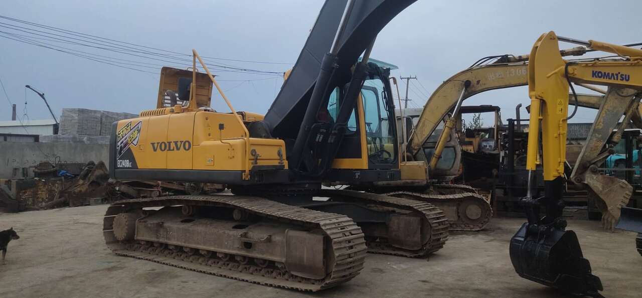 VOLVO EC240BLC - Máy xúc bánh xích: hình 3 VOLVO EC240BLC - Máy xúc bánh xích: hình 3