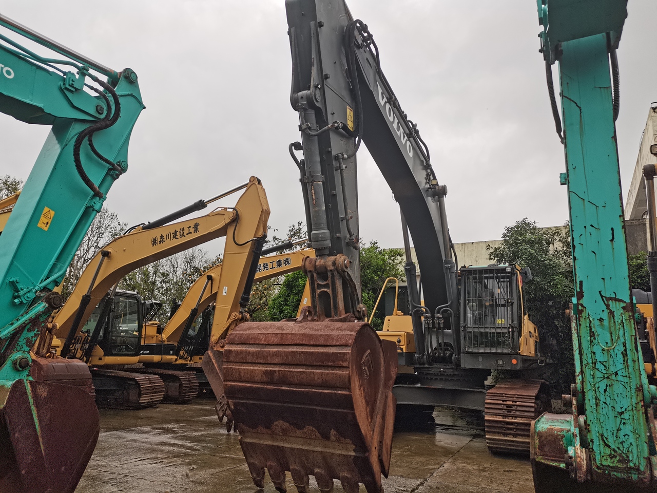 VOLVO EC380DL - Máy xúc: hình 4 VOLVO EC380DL - Máy xúc: hình 4