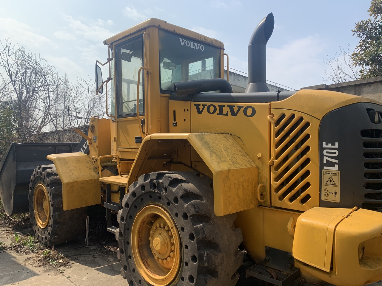 VOLVO L70E - Máy xúc lật bánh lốp: hình 4 VOLVO L70E - Máy xúc lật bánh lốp: hình 4