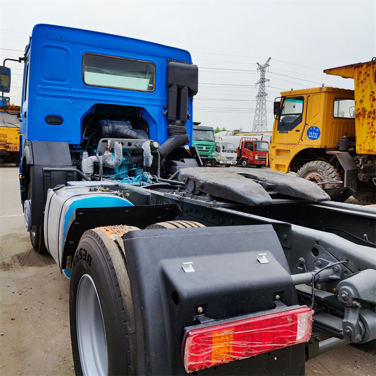 HOWO HOWO 6x4 336 truck tractors - Xe đầu kéo: hình 3 HOWO HOWO 6x4 336 truck tractors - Xe đầu kéo: hình 3