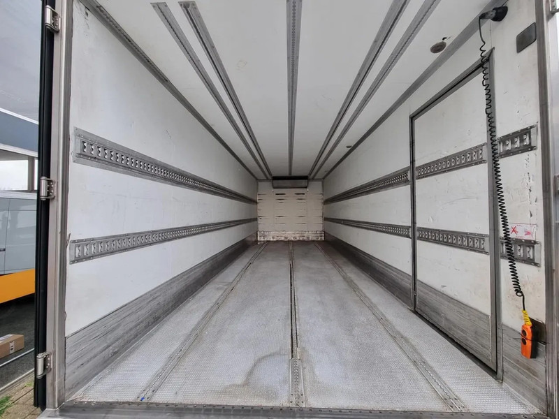 Xe tải đông lạnh DAF LF 45.220 Kuhlkoffer Thermoking T1000R LBW ST380V EURO EEV: hình 19 Xe tải đông lạnh DAF LF 45.220 Kuhlkoffer Thermoking T1000R LBW ST380V EURO EEV: hình 19