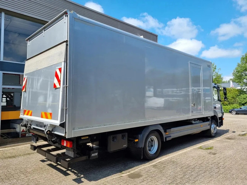 Mercedes-Benz Atego 1218 Koffer/ Ladebordwand/ Airco/ Grau Metallic - Xe tải hộp: hình 3 Mercedes-Benz Atego 1218 Koffer/ Ladebordwand/ Airco/ Grau Metallic - Xe tải hộp: hình 3