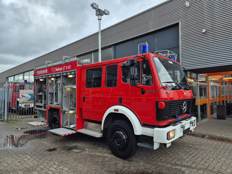 Mercedes-Benz SK 1224 4x4 FIRETRUCK/ FEUERWEHR/ 2400L TANK/ EXPEDITION - Xe tải cứu hỏa: hình 2 Mercedes-Benz SK 1224 4x4 FIRETRUCK/ FEUERWEHR/ 2400L TANK/ EXPEDITION - Xe tải cứu hỏa: hình 2