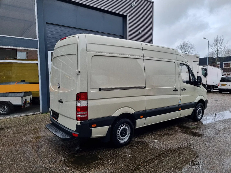 Mercedes-Benz Sprinter 311 CDI L2H2 EURO 6 2.2 CDI RWD - Xe van chở hàng: hình 2 Mercedes-Benz Sprinter 311 CDI L2H2 EURO 6 2.2 CDI RWD - Xe van chở hàng: hình 2