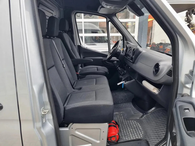 Mercedes-Benz Sprinter 314 CDI L2H2 EURO 6/ Airco/ Navi/ Camera - Xe van chở hàng: hình 2 Mercedes-Benz Sprinter 314 CDI L2H2 EURO 6/ Airco/ Navi/ Camera - Xe van chở hàng: hình 2