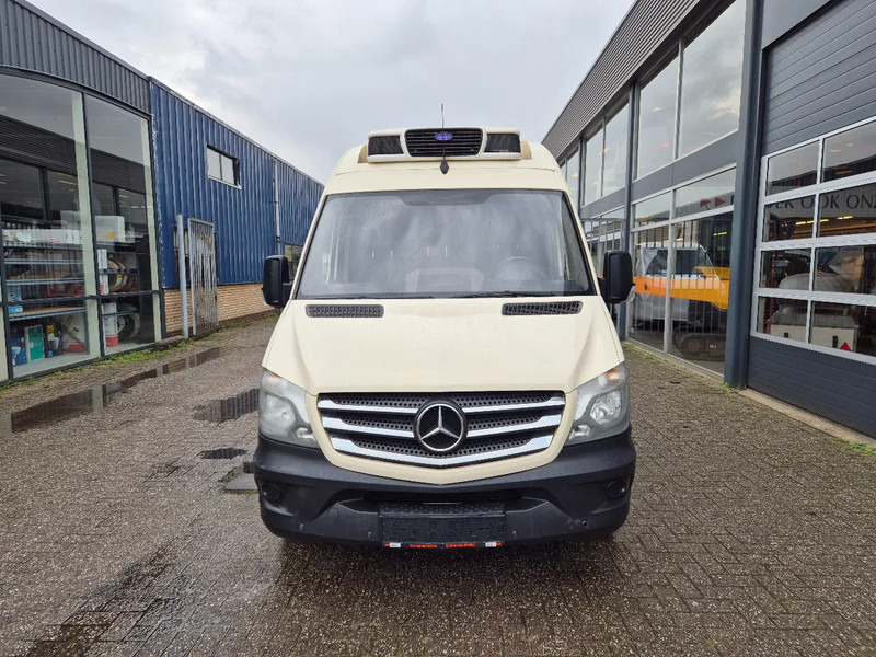 Mercedes-Benz Sprinter 316 CDI L3H2 E6/ Koelwagen Carrier 400 MT -30/+30 Standby 380V - Xe van đông lạnh: hình 3 Mercedes-Benz Sprinter 316 CDI L3H2 E6/ Koelwagen Carrier 400 MT -30/+30 Standby 380V - Xe van đông lạnh: hình 3