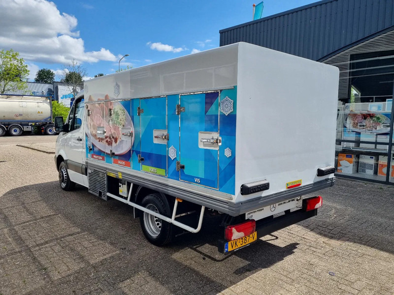 Mercedes-Benz Sprinter 513 CDI COLDCAR EISWAGEN -40C 4+4 TUREN EURO 6 ICECREAM - Xe van đông lạnh: hình 5 Mercedes-Benz Sprinter 513 CDI COLDCAR EISWAGEN -40C 4+4 TUREN EURO 6 ICECREAM - Xe van đông lạnh: hình 5