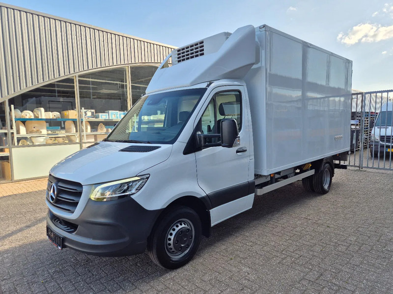 Mercedes-Benz Sprinter 519 CDI/ Kuhlkoffer/ TK V500 MAX MT/ -20+20 - Xe van đông lạnh: hình 5 Mercedes-Benz Sprinter 519 CDI/ Kuhlkoffer/ TK V500 MAX MT/ -20+20 - Xe van đông lạnh: hình 5