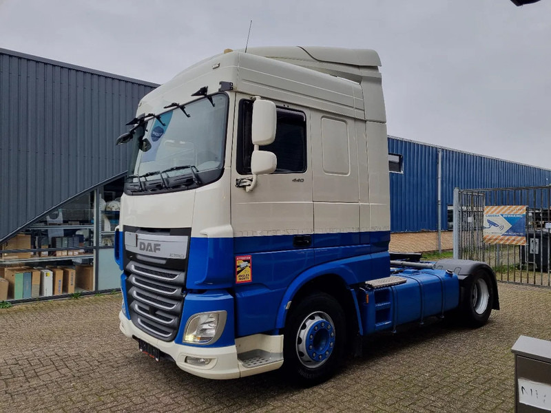 DAF XF 106.440 EURO 6/ Intarder/ Webasto/ ADR / Klima - Xe đầu kéo: hình 4 DAF XF 106.440 EURO 6/ Intarder/ Webasto/ ADR / Klima - Xe đầu kéo: hình 4