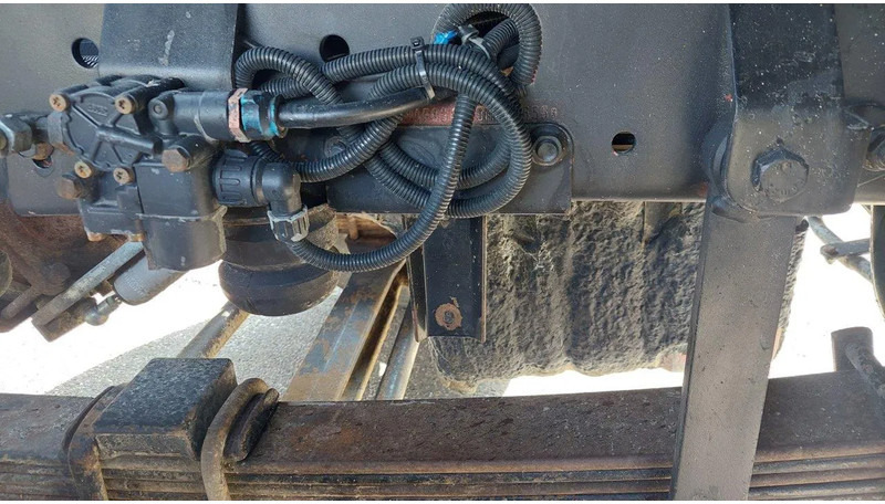 MAN 26.372 MANUAL ZF GEARBOX STEEL SUSPENSION 6X4 - Xe tải khung gầm: hình 4 MAN 26.372 MANUAL ZF GEARBOX STEEL SUSPENSION 6X4 - Xe tải khung gầm: hình 4