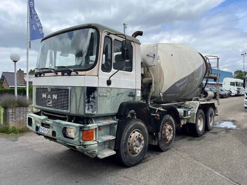 MAN 35.302 8x4 FULL STEEL SPRING MANUAL ZF GEARBOX !!! 6 CILINDER !!! - Xe trộn bê tông: hình 1 MAN 35.302 8x4 FULL STEEL SPRING MANUAL ZF GEARBOX !!! 6 CILINDER !!! - Xe trộn bê tông: hình 1