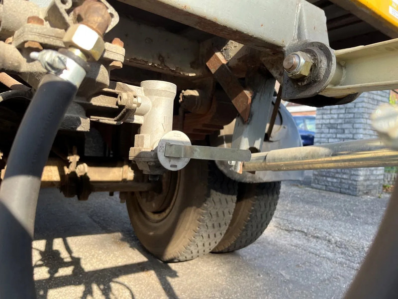 Floor FLA-16 B 2 AXLE STEEL SPRING BLADVERING TROMMELREM - Rơ moóc: hình 4 Floor FLA-16 B 2 AXLE STEEL SPRING BLADVERING TROMMELREM - Rơ moóc: hình 4