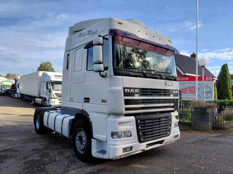 DAF XF 95.430 4x2 MANUAL ZF GEARBOX !! EURO 3 Engine !! - Xe đầu kéo: hình 2 DAF XF 95.430 4x2 MANUAL ZF GEARBOX !! EURO 3 Engine !! - Xe đầu kéo: hình 2