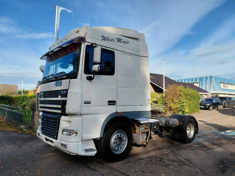 DAF XF 95.430 4x2 MANUAL ZF GEARBOX !! EURO 3 Engine !! - Xe đầu kéo: hình 1 DAF XF 95.430 4x2 MANUAL ZF GEARBOX !! EURO 3 Engine !! - Xe đầu kéo: hình 1