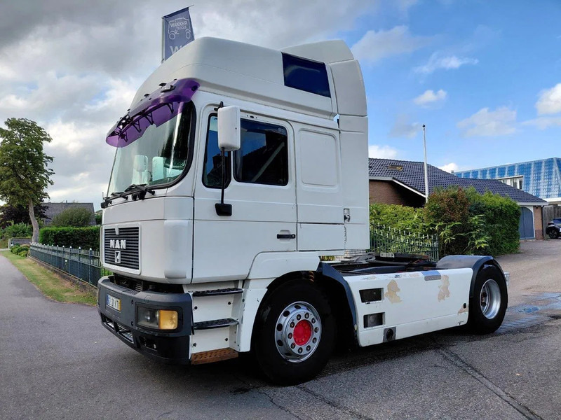 MAN 19.463 F2000 460 HP MANUAL ZF GEARBOX PERFECT CONDITION - Xe đầu kéo: hình 1 MAN 19.463 F2000 460 HP MANUAL ZF GEARBOX PERFECT CONDITION - Xe đầu kéo: hình 1