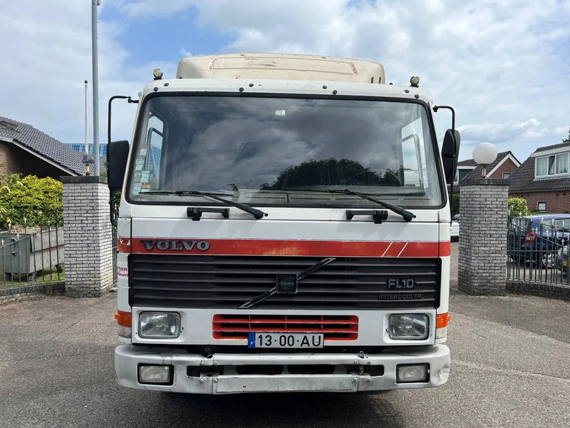 Volvo FL 10.320 4X2 TRUCKHEAD FULL STEEL SUSPENSION - Xe đầu kéo: hình 2 Volvo FL 10.320 4X2 TRUCKHEAD FULL STEEL SUSPENSION - Xe đầu kéo: hình 2