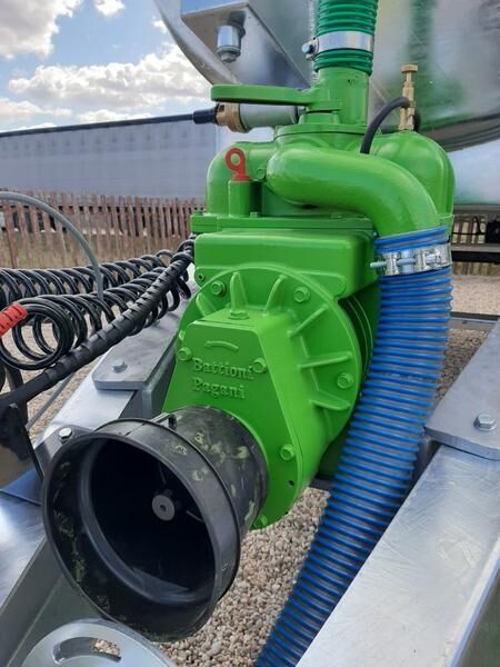 Agro-max New Agro-Max Barrel/ Beczkowóz wóz asenizacyjny 10000 l - Máy rải phân dạng lỏng: hình 3 Agro-max New Agro-Max Barrel/ Beczkowóz wóz asenizacyjny 10000 l - Máy rải phân dạng lỏng: hình 3