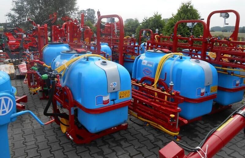 BIARDZKI Sprayer/Opryskiwacz zawieszany 400*l 12 m - Máy xịt gắn trên máy cày: hình 4 BIARDZKI Sprayer/Opryskiwacz zawieszany 400*l 12 m - Máy xịt gắn trên máy cày: hình 4