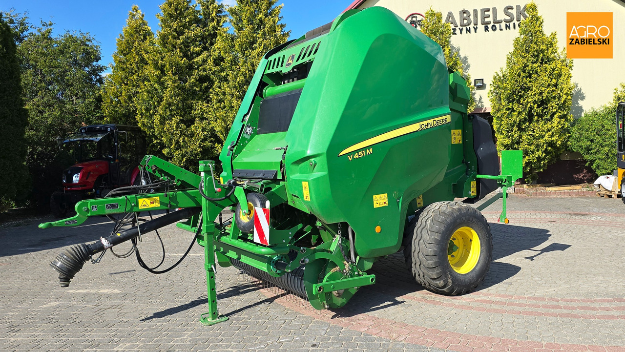 JOHN DEERE - Máy đóng kiện tròn: hình 1 JOHN DEERE - Máy đóng kiện tròn: hình 1