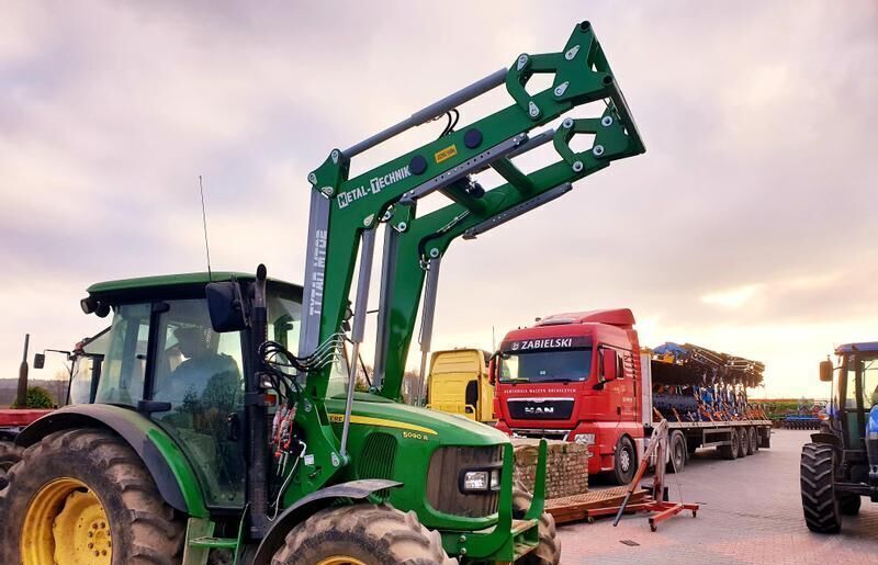 Metal-Technik für John Deere 6100, 6200 - Máy chất hàng trước cho máy cày: hình 1 Metal-Technik für John Deere 6100, 6200 - Máy chất hàng trước cho máy cày: hình 1