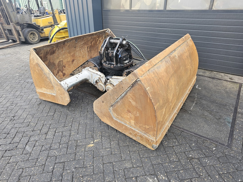 2000l clamshell bucket kinshofer c40hpx zandgrijper - Xô vỏ sò cho Máy móc xây dựng: hình 2 2000l clamshell bucket kinshofer c40hpx zandgrijper - Xô vỏ sò cho Máy móc xây dựng: hình 2
