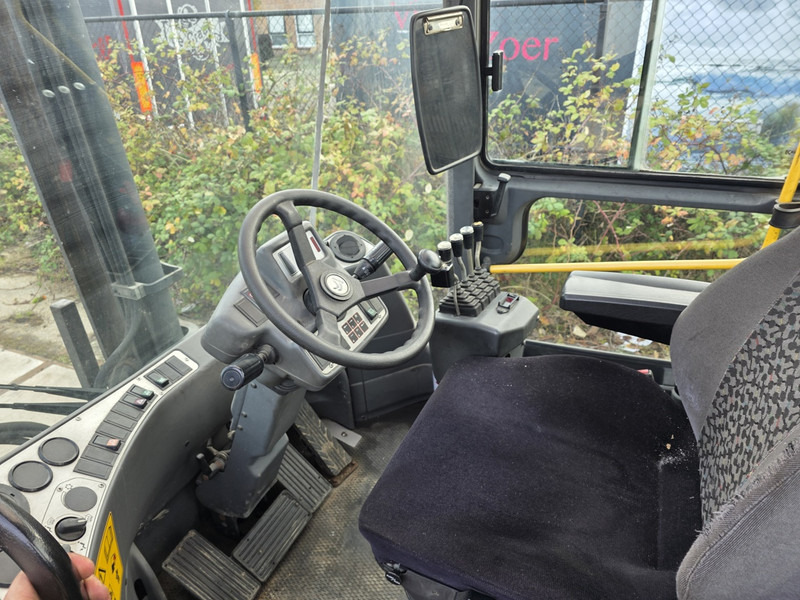 Kalmar DCE 55-6HM diesel heftruck 5.5 tons diesel heftruck - Xe nâng diesel: hình 5 Kalmar DCE 55-6HM diesel heftruck 5.5 tons diesel heftruck - Xe nâng diesel: hình 5