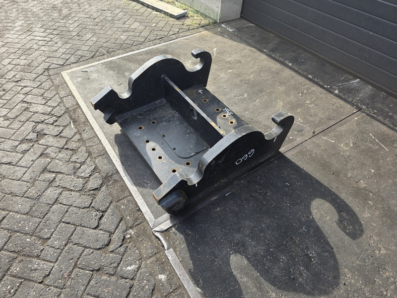Adaptor plate cw55 caterpillar verachtert hammer crusher plate cw55 caterpillar - Bộ ghép nhanh: hình 2 Adaptor plate cw55 caterpillar verachtert hammer crusher plate cw55 caterpillar - Bộ ghép nhanh: hình 2