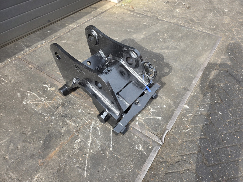 Hydr. snelwissel cw45s verachtert coupler verachtert cw45 - Bộ ghép nhanh cho Máy móc xây dựng: hình 2 Hydr. snelwissel cw45s verachtert coupler verachtert cw45 - Bộ ghép nhanh cho Máy móc xây dựng: hình 2