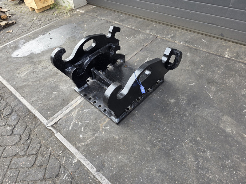 Kopplaat cw40 cw 45 adaptor plate cw45 cw 40 cw30 verachtert - Bộ ghép nhanh cho Máy móc xây dựng: hình 1 Kopplaat cw40 cw 45 adaptor plate cw45 cw 40 cw30 verachtert - Bộ ghép nhanh cho Máy móc xây dựng: hình 1